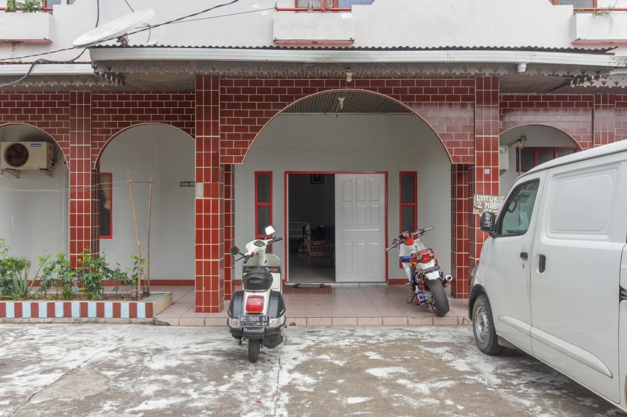 Koolkost Syariah Near Ayani Mega Mall Pontianak Buitenkant foto
