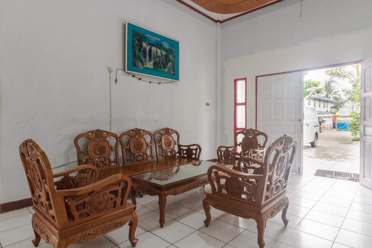 Koolkost Syariah Near Ayani Mega Mall Pontianak Buitenkant foto